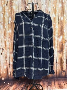 H&M Navy and White Plaid Henley Blouse
